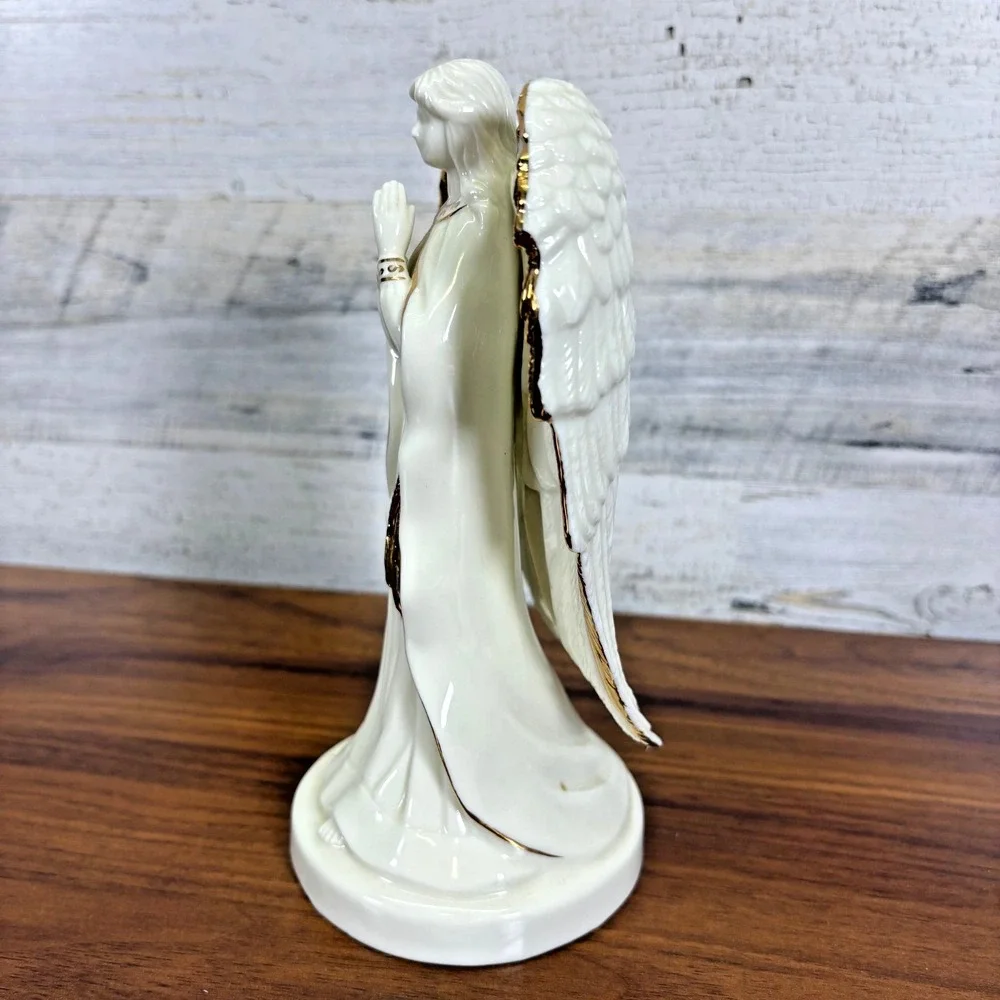 Lefton Christianity Porcelain Shamrock Angel Music Box Amazing Grace 1997‎